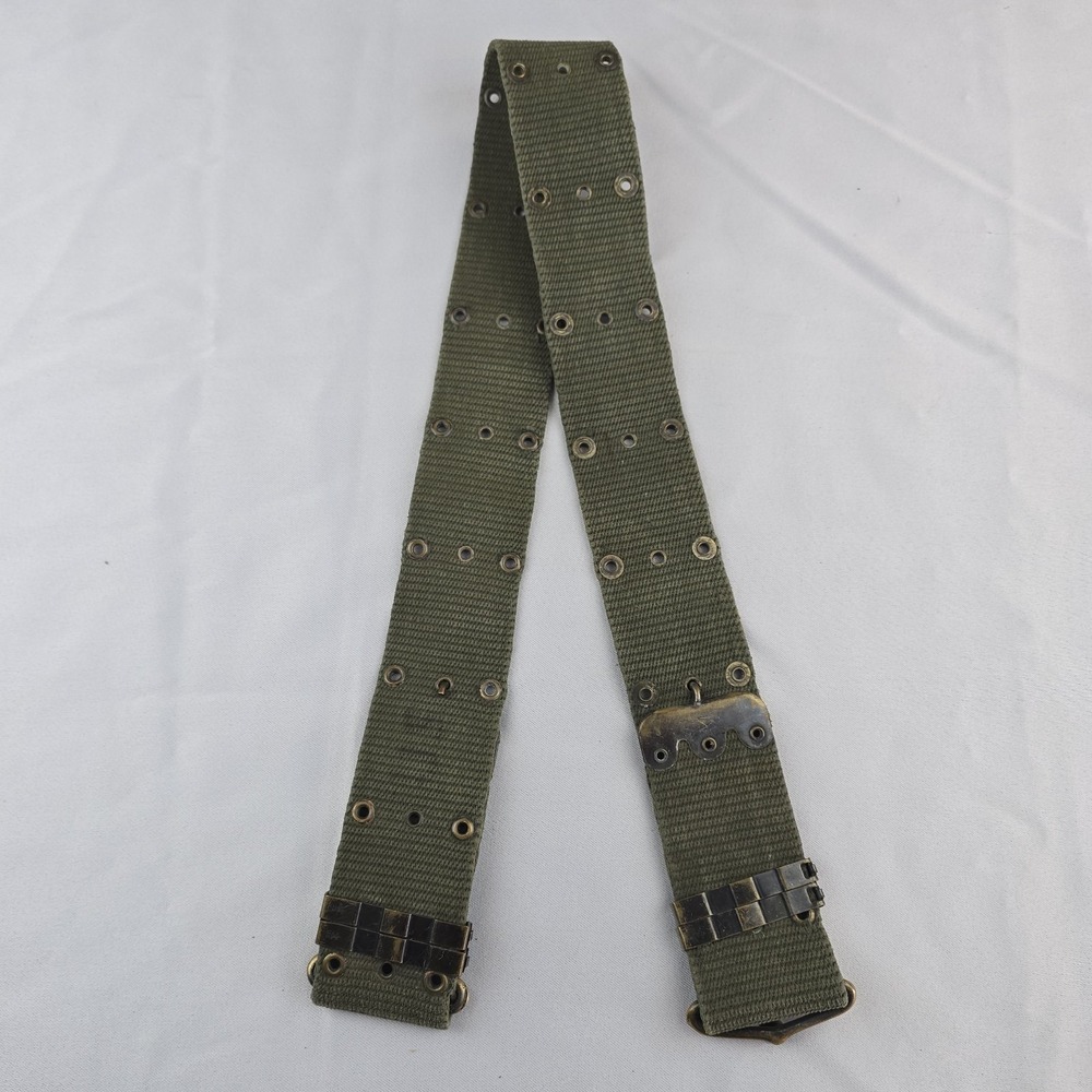 Vietnam Era M1956 Size Medium Vertical Weave U.S. Pistol Belt